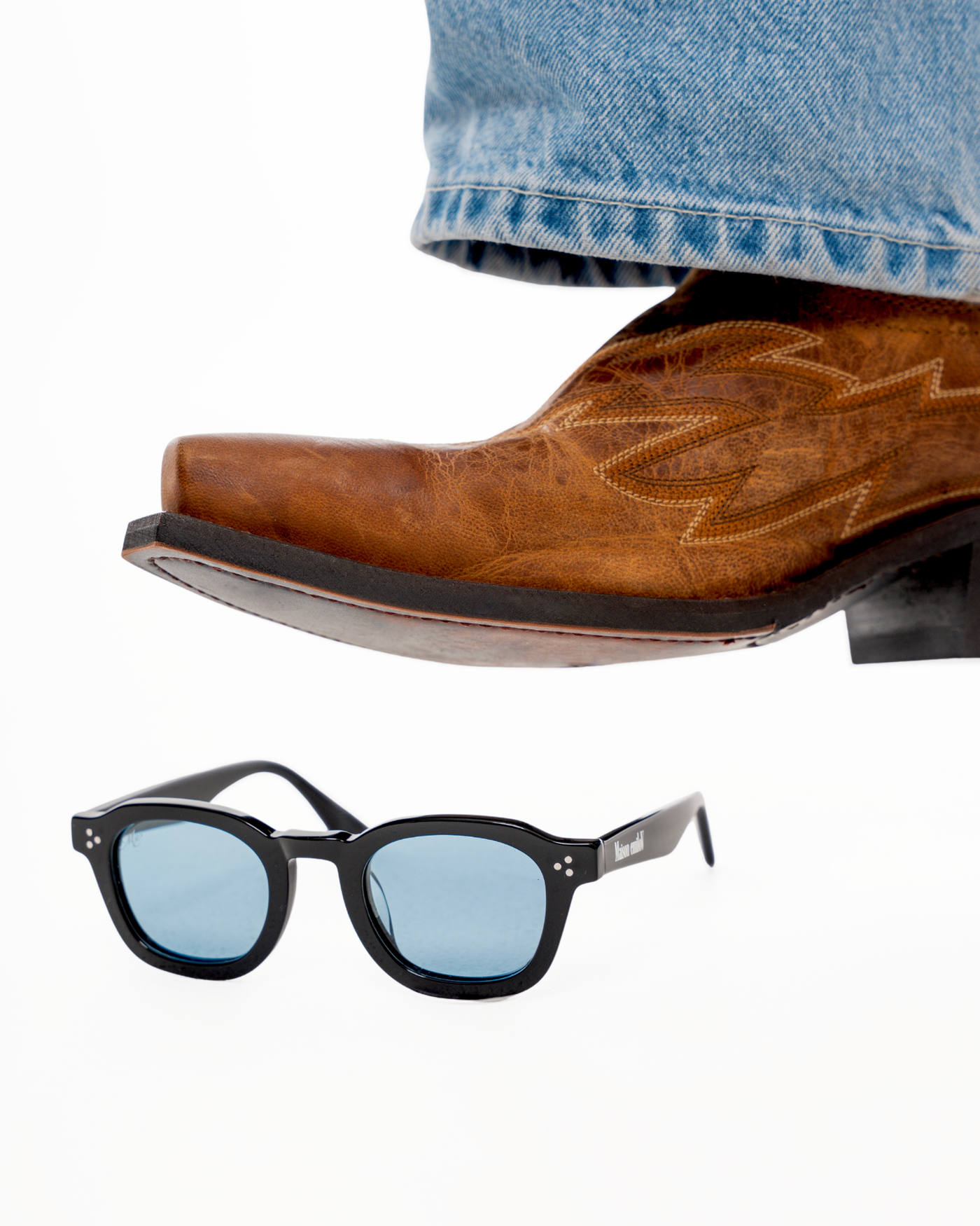 СЛЪНЧЕВИ ОЧИЛА